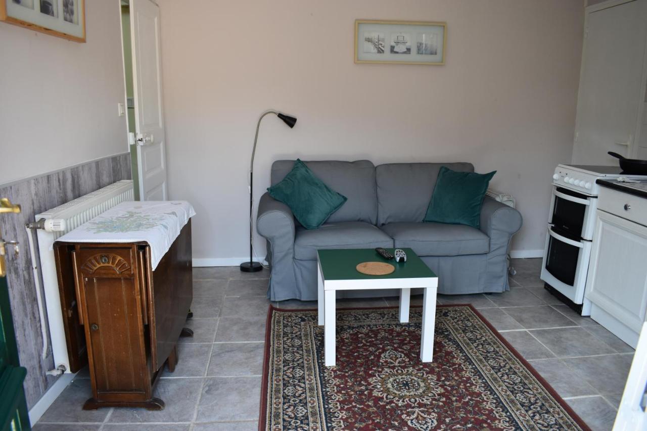 Gites In Le Neufbourg -Mortain Eksteriør bilde